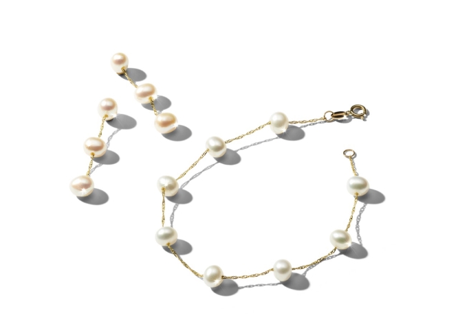 Shop freshwater cultured pearls 